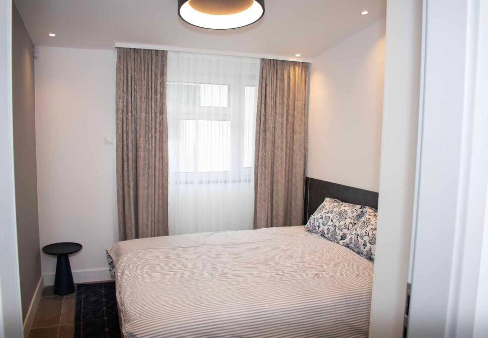 Luxury Cozy 2 Bdr Downtown Apt.7 Budapest Exterior photo